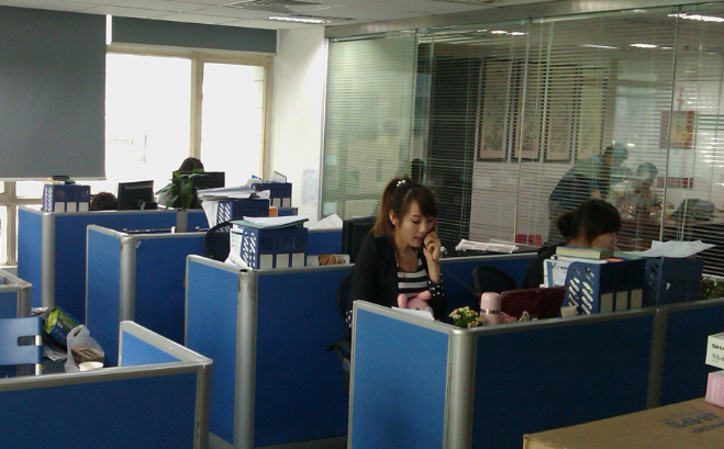 工业数字化转型背景下物联网技术在智能工厂中的应用趋势分析